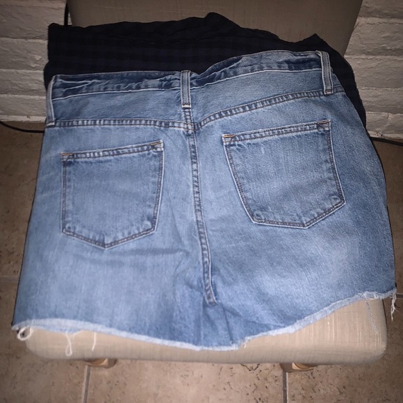 Women Shorts - Picture 2 of 2